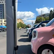 Masina electrica Aigo M1 urbana - autonomie 180 km, 4 locuri, permis B1, Roz