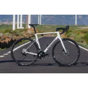 Bicicletă șosea Basso Venta R Shimano 105 - Pearl White Glossy