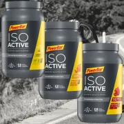Powerbar - pudra izotonica Isoactive, aroma fructe rosii - bidon 1320g