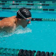 Finis - ochelari inot adulti Circuit 2 Goggles - alb cu lentila rosie oglinda