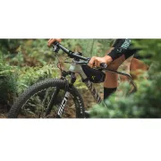 Apidura - geanta cadru bicicleta Backcountry 2.0 Frame Pack 1 litru - negru gri