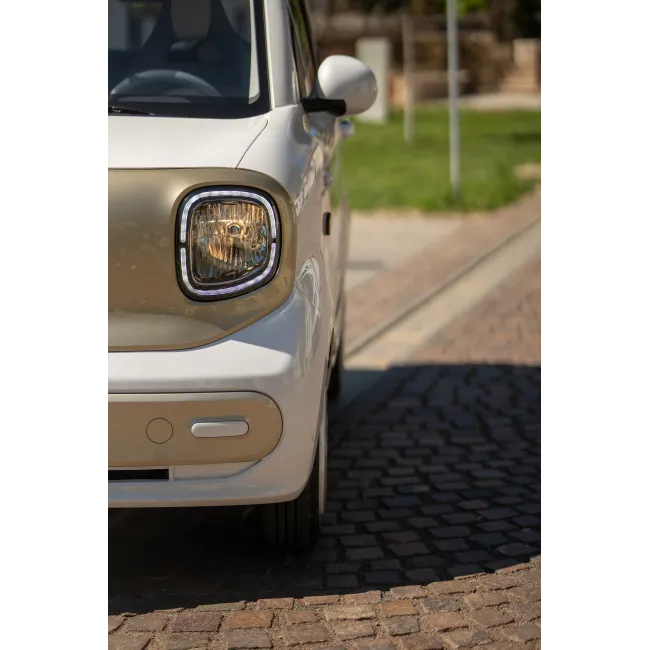 Masina electrica Aigo M1 urbana - autonomie 180 km, 4 locuri, permis B1, Alb Iasomie