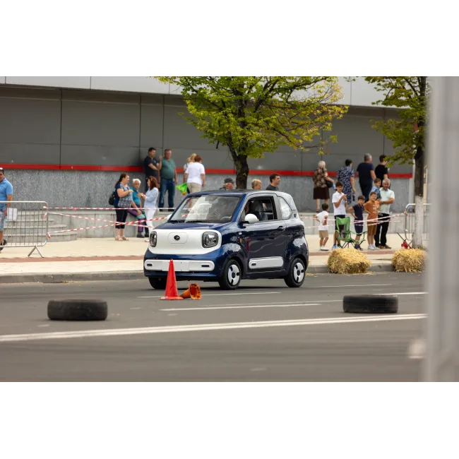 Masina electrica Aigo M1 urbana - autonomie 180 km, 4 locuri, permis B1, Albastru